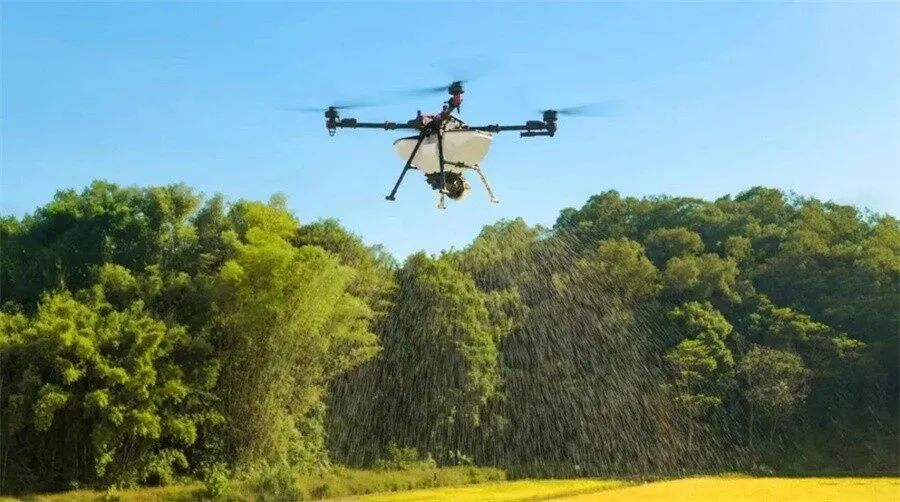 大疆、极飞新产品,谁更先进?该选择谁?